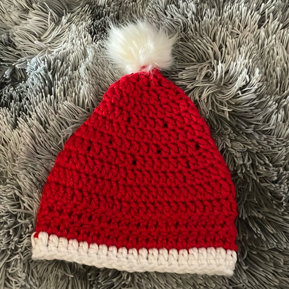 Handmade crochet beanie Santa Christmas beanie hat approx 5-8 years old